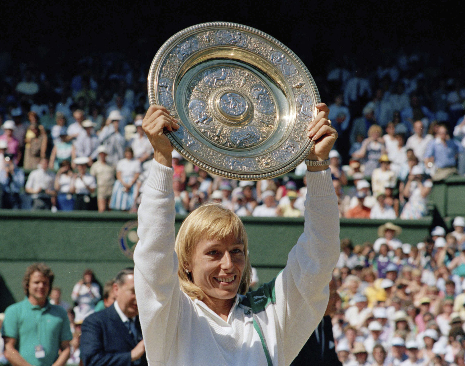 1982: Martina Navratilova begins streak of six straight singles titles at Wimbledon